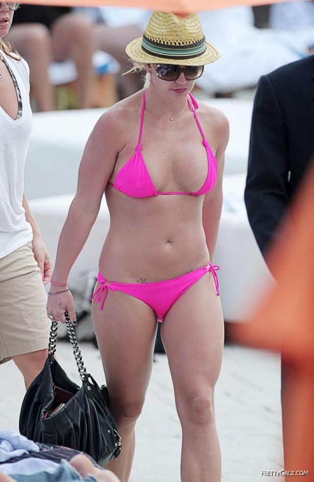 Britney spears bikini beach august