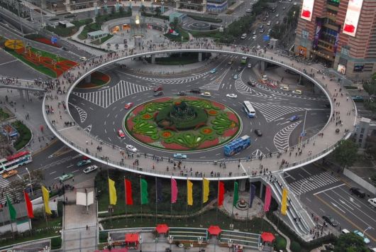 Amazing Pedestrian Crossing In China