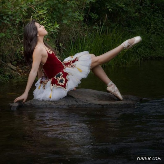 Art of Dancing In Water!