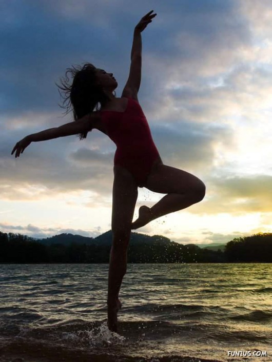 Art of Dancing In Water!