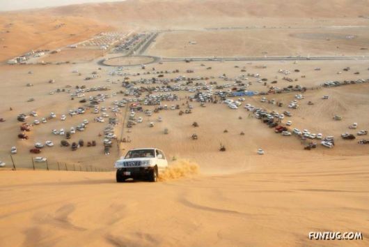Types Of Vehicles Used In Desert Safari