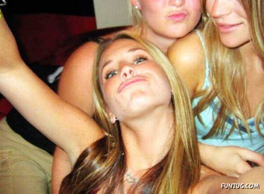 Crazy Bathroom Drunk Galz