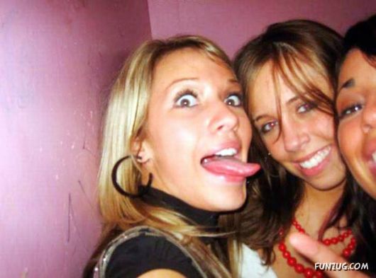 Crazy Bathroom Drunk Galz