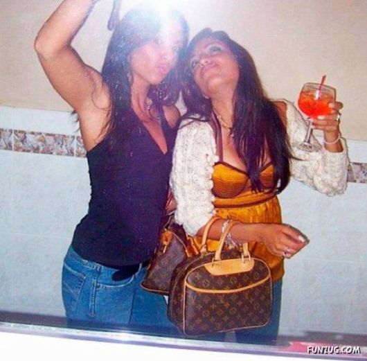 Crazy Bathroom Drunk Galz