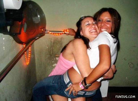 Crazy Bathroom Drunk Galz