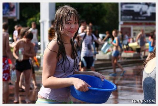 Crazy Street Water Battle
