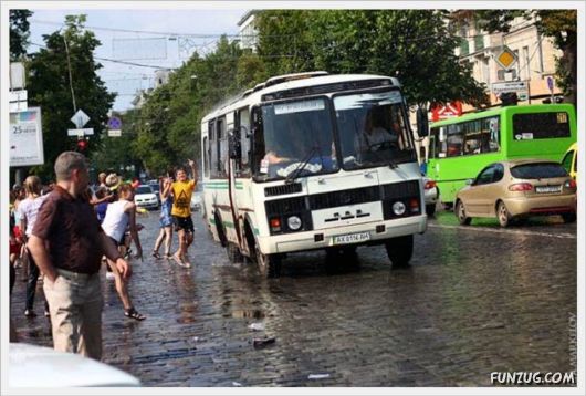 Crazy Street Water Battle
