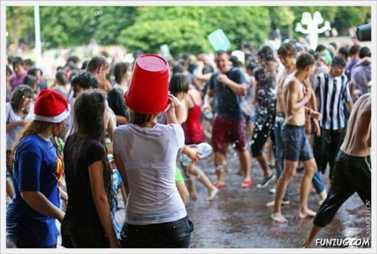 Crazy Street Water Battle