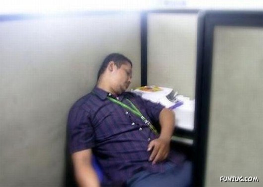 Unusal Styles of Sleeping at Public Places