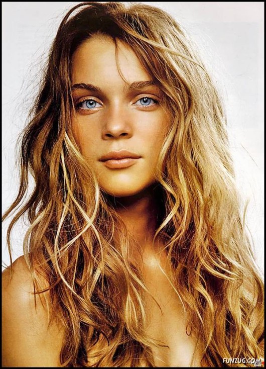 Women With Most Beautiful Eyes