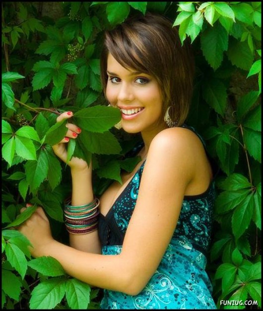 Women With Most Beautiful Eyes