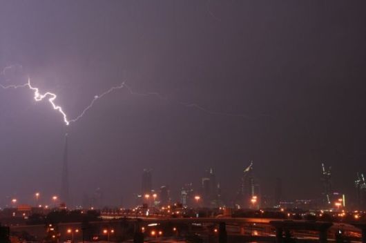 Thunder Lightning on Dubai Tower
