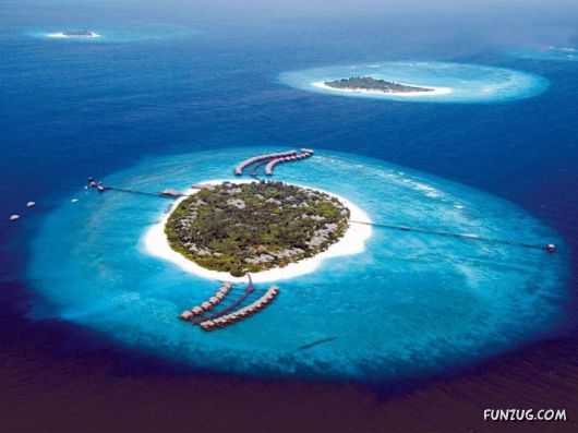 Click to Enlarge - Beautiful Maldives Wallpapers