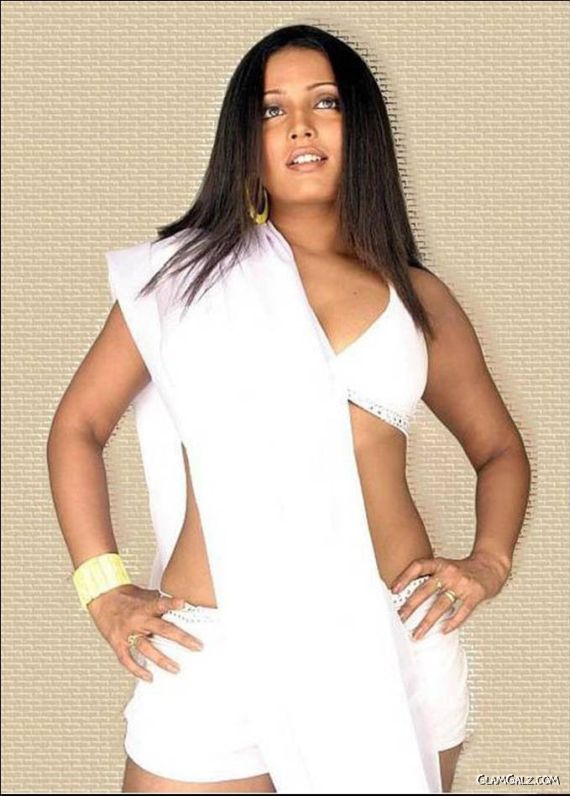 Hot n Spicy Meghna Naidu