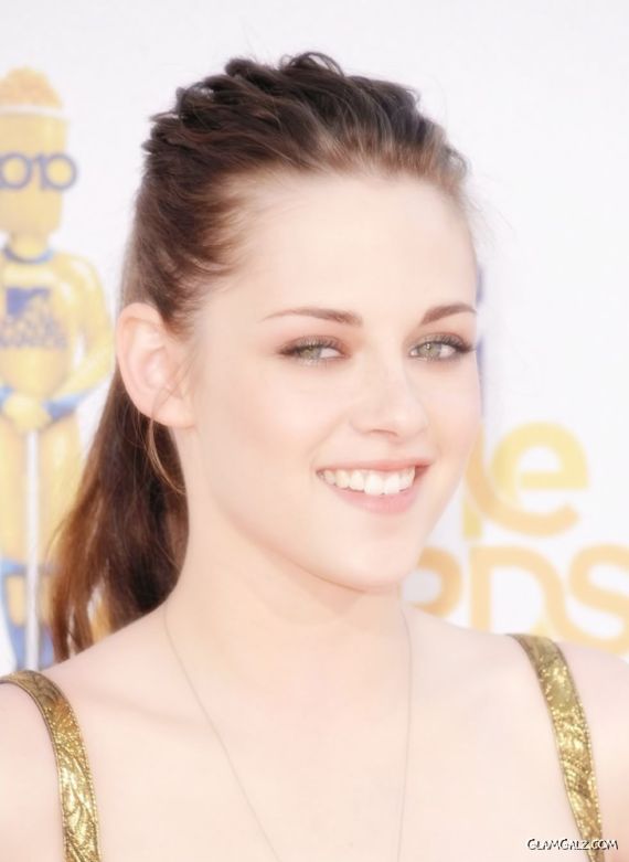 Pretty Kristen Stewart At MTV Awards