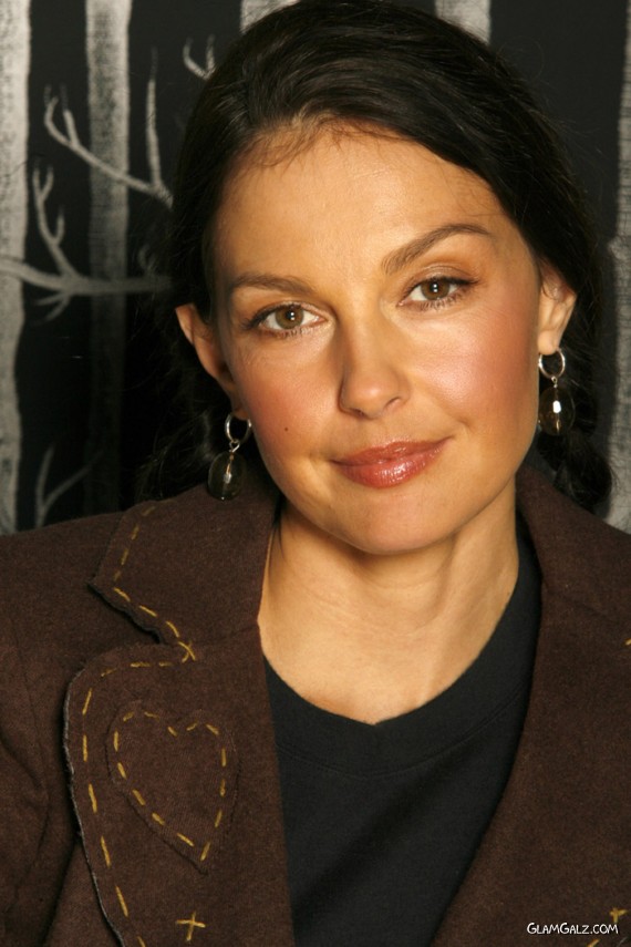 Gorgeous Ashley Judd Photoshoot