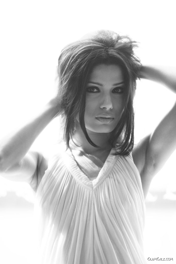 Gorgeous Freida Pinto Photoshoot