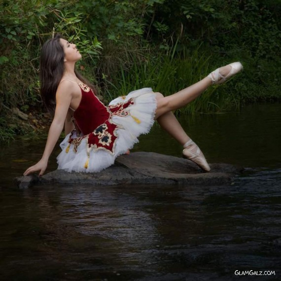 Art of Dancing In Water!