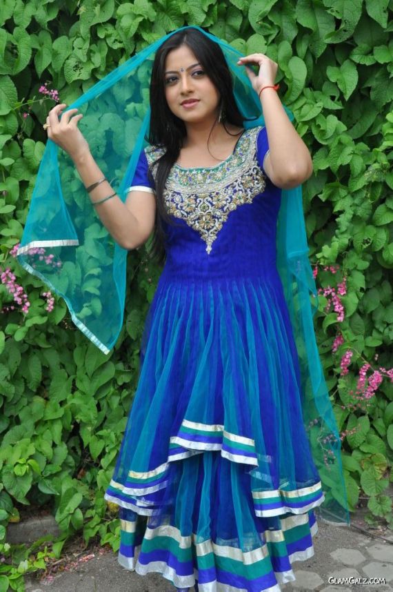 Keerthi Chawla Exclusive Photo Gallery