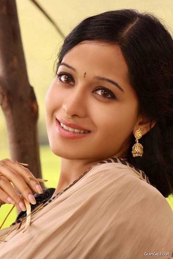Tollywood Beauty Preetika Rao