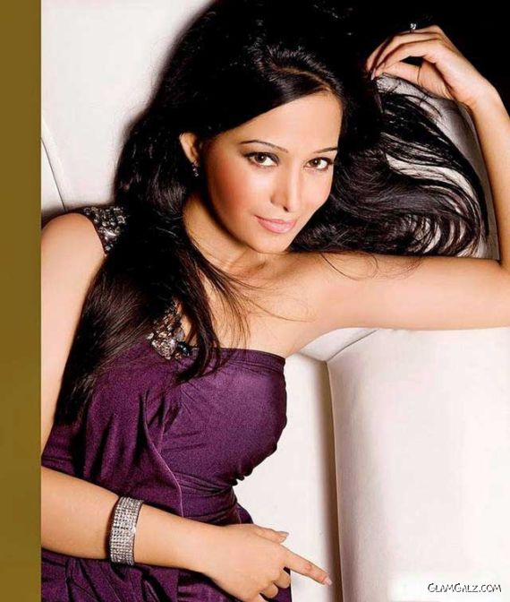 Tollywood Beauty Preetika Rao