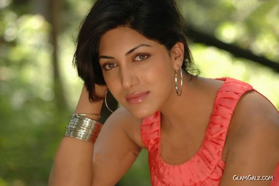 Gorgeous Indian Actress Sindhura Gadde