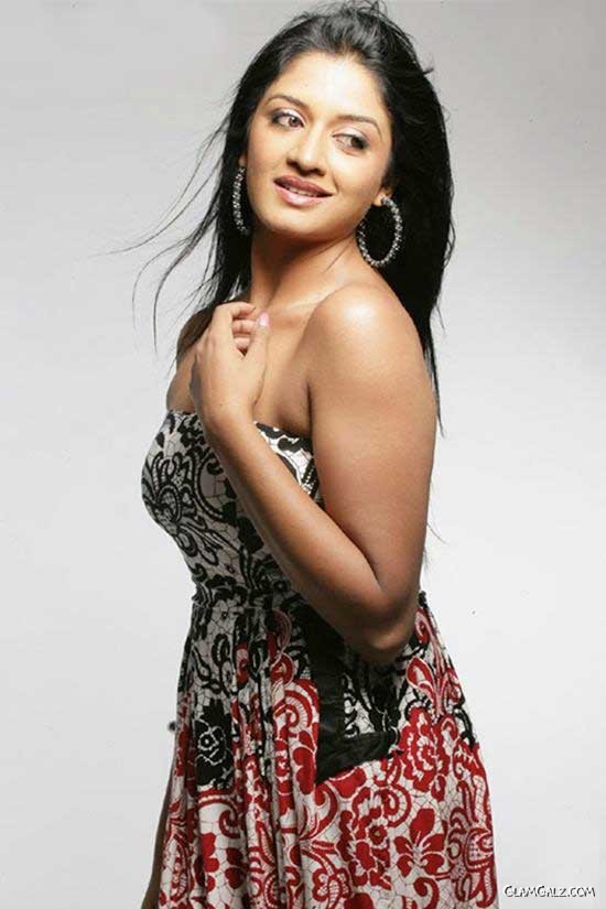 Pretty Vimala Raman Photoshoot