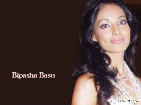 Click to Enlarge - Gorgeous Bipasha Basu Wallpapers