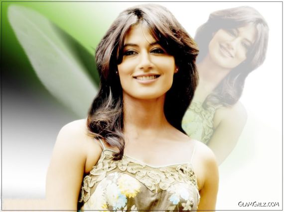 Click to Enlarge -Pretty Chitrangada Singh Wallpapers
