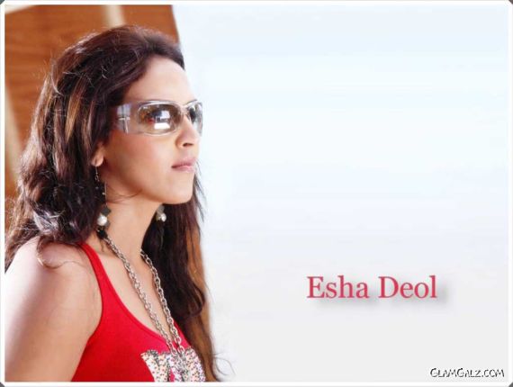 Click to Enlarge - Beautiful Esha Deol Wallpapers