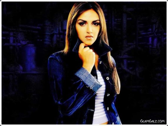 Click to Enlarge - Beautiful Esha Deol Wallpapers