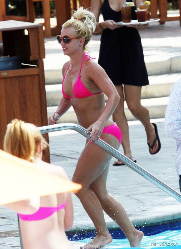 Britney Spears on Bikini Vacation