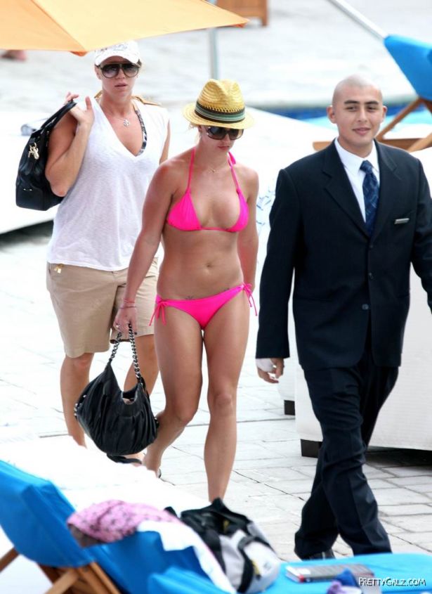 Britney Spears on Bikini Vacation
