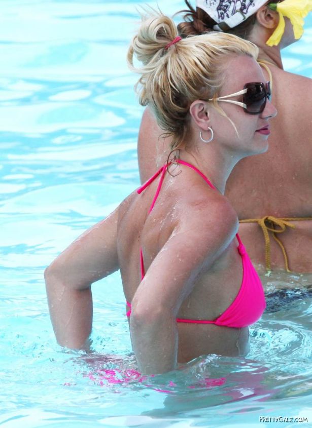Britney Spears on Bikini Vacation