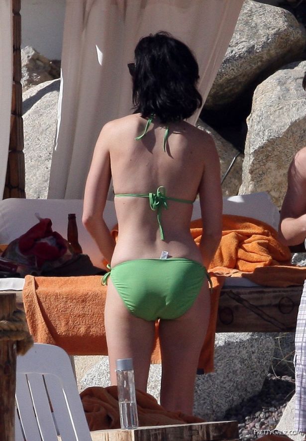 Katy Perry Bikini Photos From Mexico