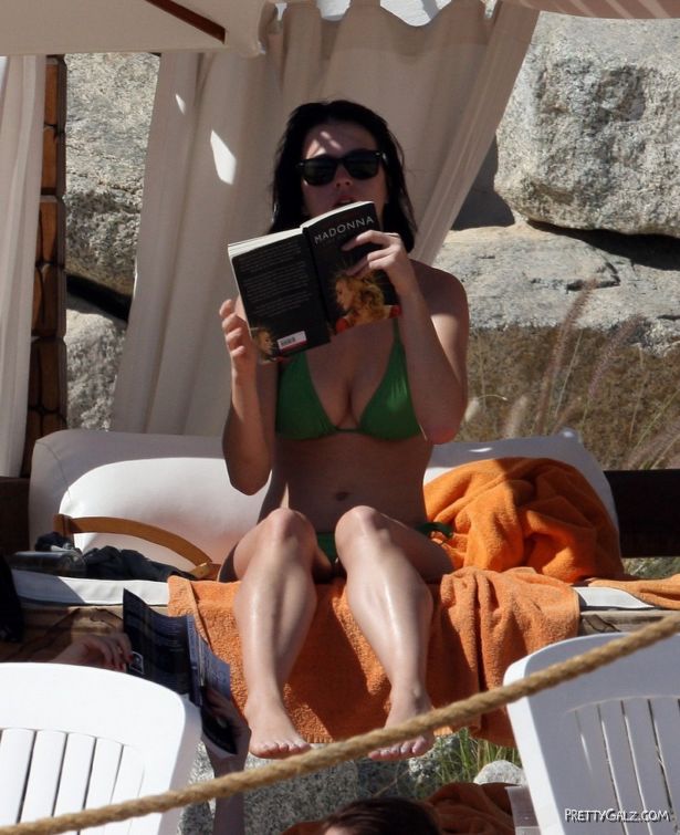 Katy Perry Bikini Photos From Mexico