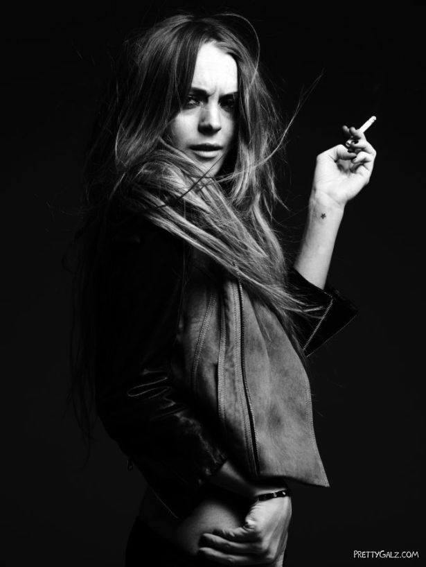 Lindsay Lohan Sexy BnW Photoshoot