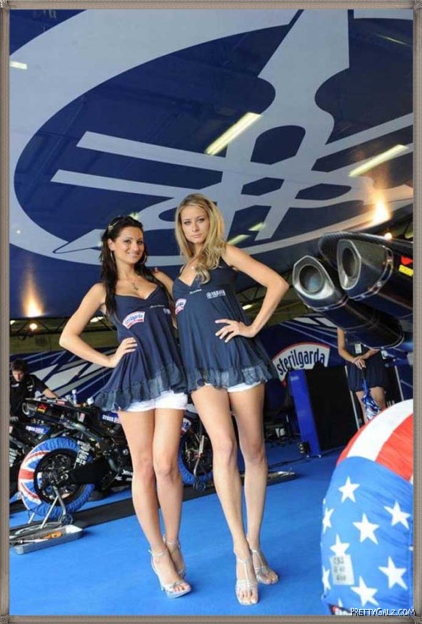 Hot Galz at Yamaha Bike Show