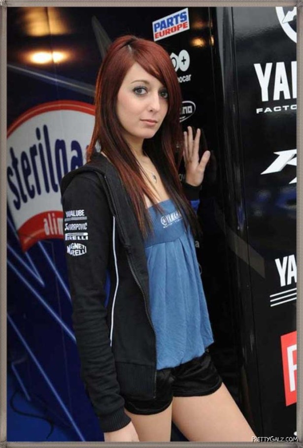 Hot Galz at Yamaha Bike Show