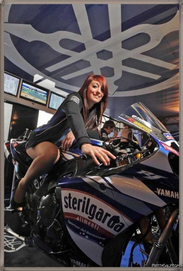 Hot Galz at Yamaha Bike Show