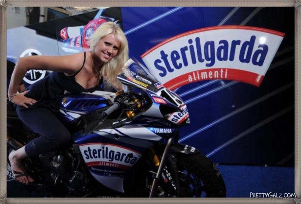 Hot Galz at Yamaha Bike Show