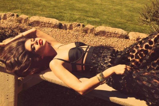 Photographs of Gorgeous Model Sar Sampaio